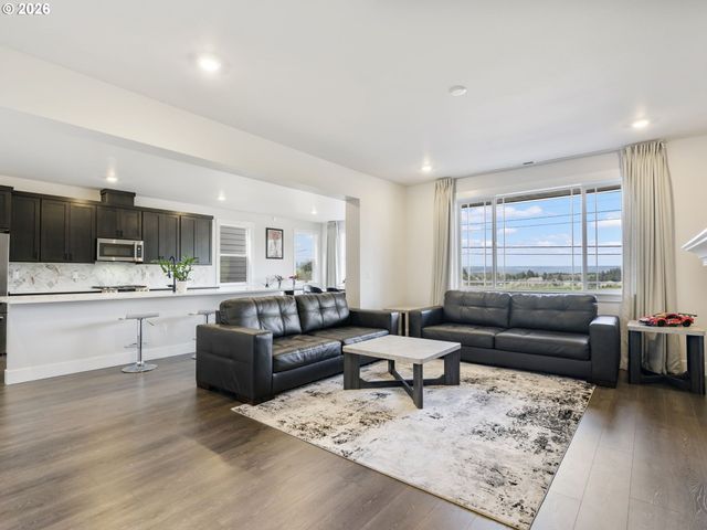 14618 Sw 169TH Ave, Tigard, OR 97224