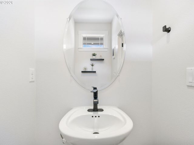 14618 Sw 169TH Ave, Tigard, OR 97224