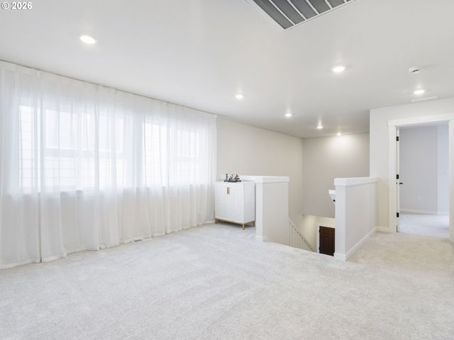 14618 Sw 169TH Ave, Tigard, OR 97224