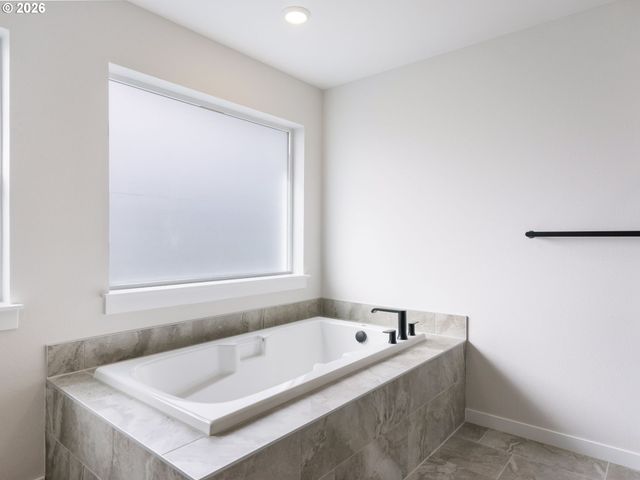 14618 Sw 169TH Ave, Tigard, OR 97224