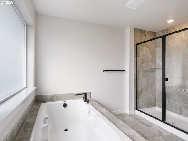 14618 Sw 169TH Ave, Tigard, OR 97224