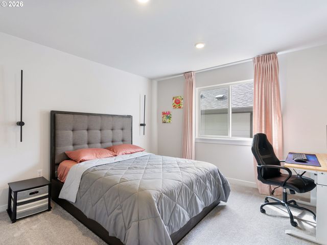 14618 Sw 169TH Ave, Tigard, OR 97224