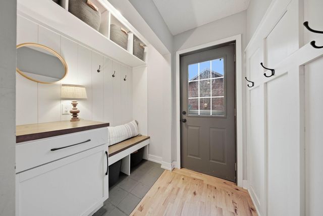 913 York Avenue NW, Elk River, MN 55330