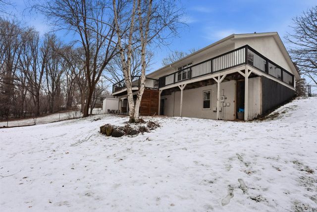 913 York Avenue NW, Elk River, MN 55330