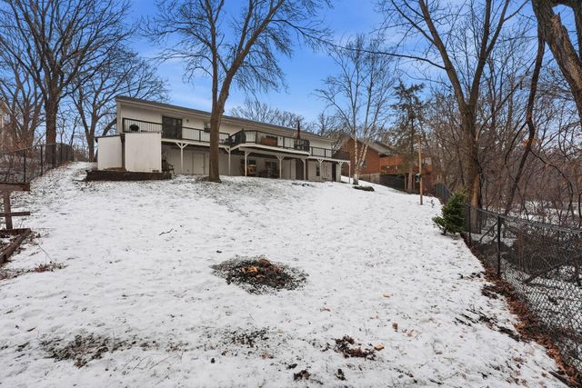 913 York Avenue NW, Elk River, MN 55330