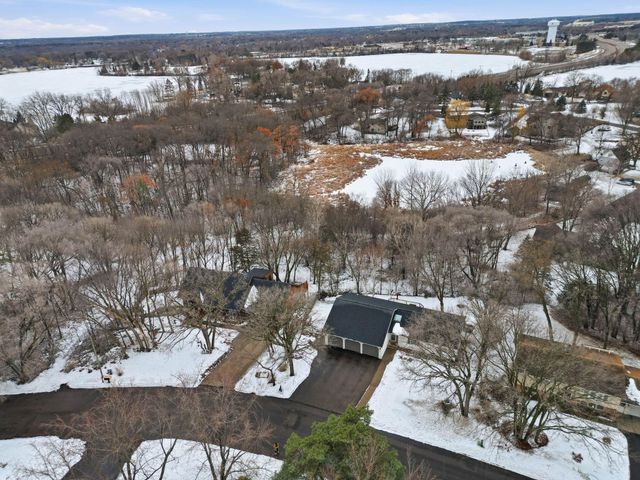 913 York Avenue NW, Elk River, MN 55330