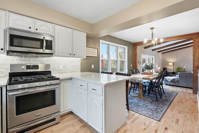 913 York Avenue NW, Elk River, MN 55330