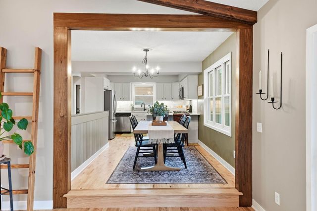 913 York Avenue NW, Elk River, MN 55330