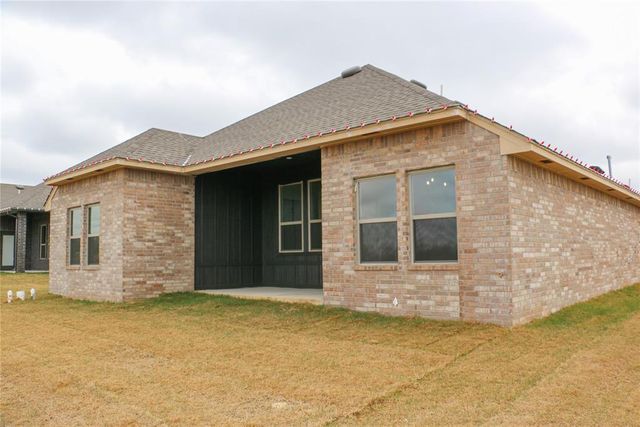 630 Trails End Drive, Shawnee, OK 74804