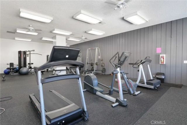 5585 E Pacific Coast Hwy 129, Long Beach, CA 90804