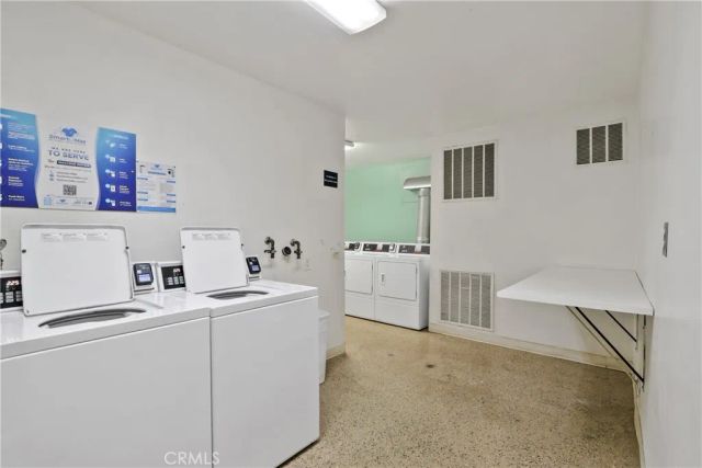 5585 E Pacific Coast Hwy 129, Long Beach, CA 90804