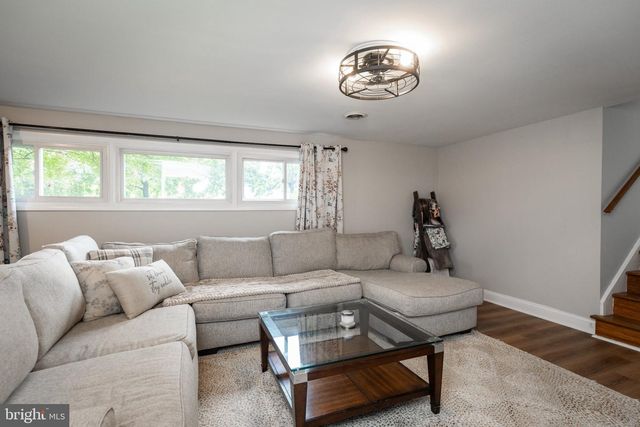 2104 ALLENDALE RD, Wilmington, DE 19803