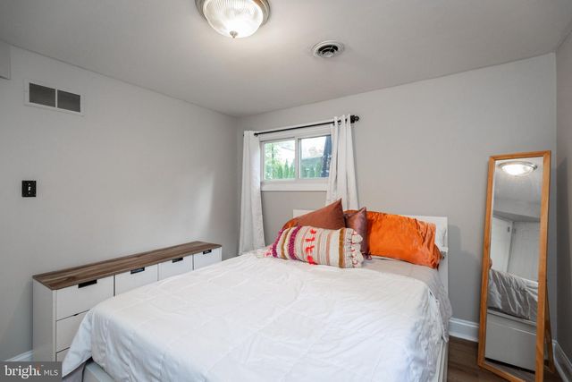 2104 ALLENDALE RD, Wilmington, DE 19803