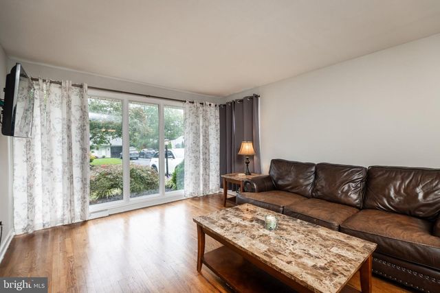 2104 ALLENDALE RD, Wilmington, DE 19803