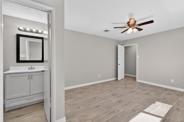 18007 Navajo Trail Drive, Spring, TX 77388