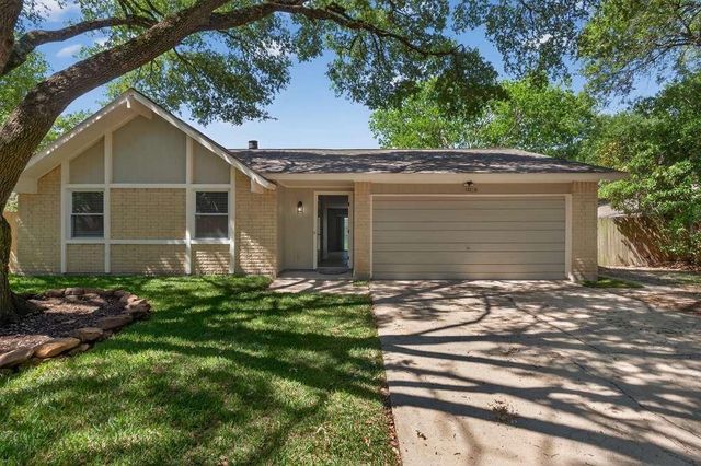 18007 Navajo Trail Drive, Spring, TX 77388