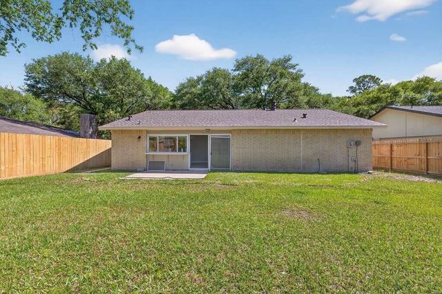 18007 Navajo Trail Drive, Spring, TX 77388