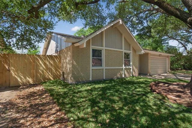 18007 Navajo Trail Drive, Spring, TX 77388