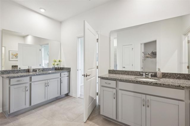 12879 TROVITA DRIVE, Grand Island, FL 32735
