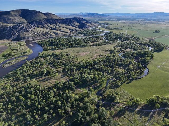 5211 Old Yellowstone Trail, Three Forks, MT 59752