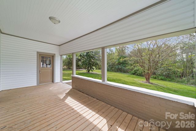 511 W Passaic Street, Peachland, NC 28133