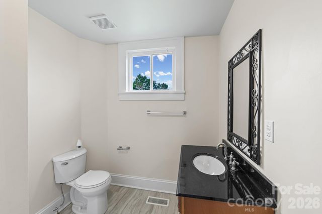 511 W Passaic Street, Peachland, NC 28133