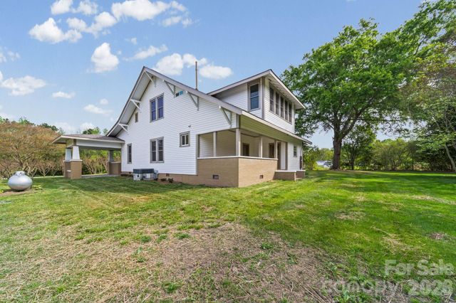 511 W Passaic Street, Peachland, NC 28133