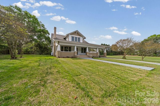 511 W Passaic Street, Peachland, NC 28133