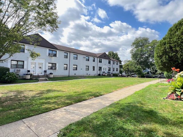 6915 136th Street A, Flushing, NY 11367