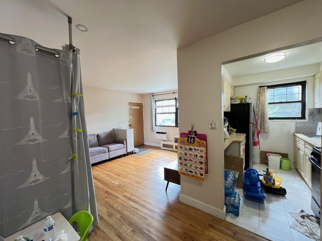 6915 136th Street A, Flushing, NY 11367