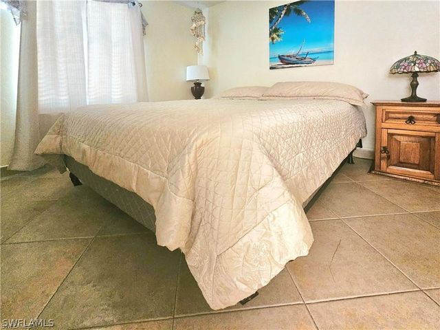 12043 Sitterley ST, Naples, FL 34113