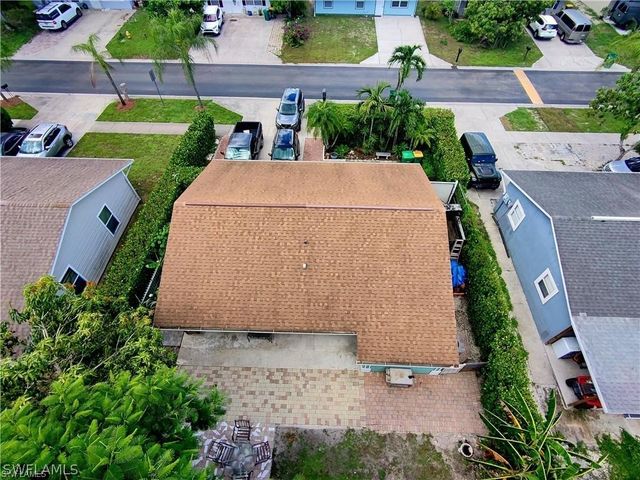 12043 Sitterley ST, Naples, FL 34113