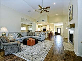 2300 FOUNDERS CIR, Spicewood, TX 78669