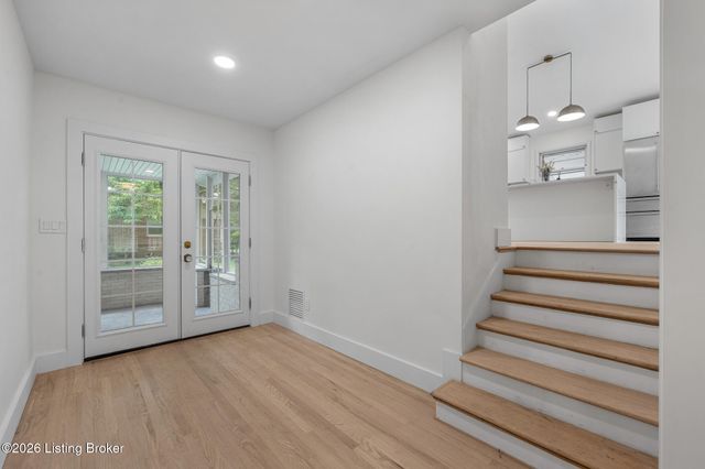 1608 Dunbarton Wynde, Louisville, KY 40205