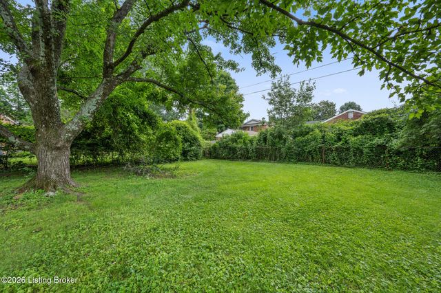 1608 Dunbarton Wynde, Louisville, KY 40205