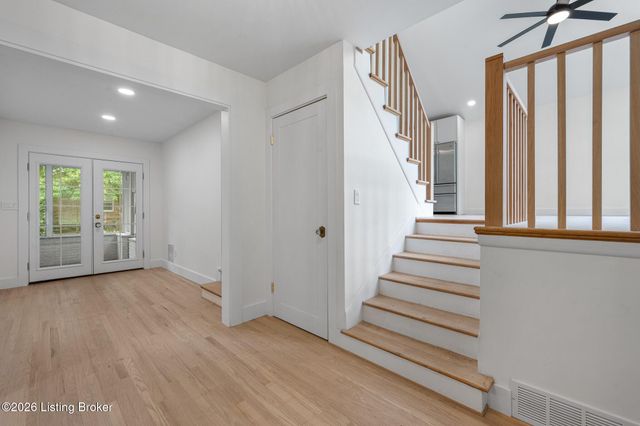 1608 Dunbarton Wynde, Louisville, KY 40205