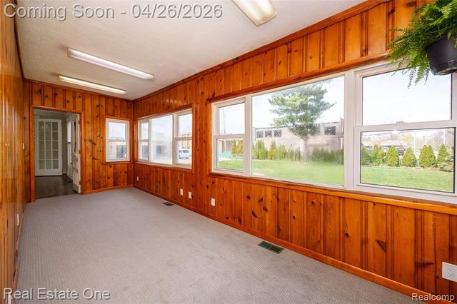 3352 4th, Wyandotte, MI 48192