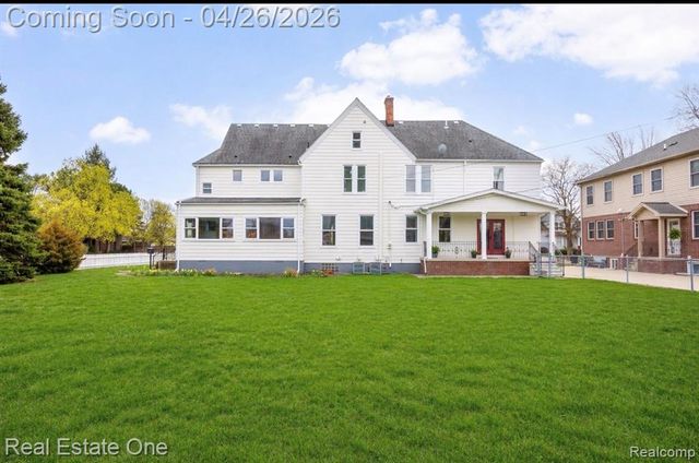 3352 4th, Wyandotte, MI 48192