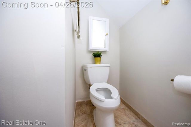 3352 4th, Wyandotte, MI 48192