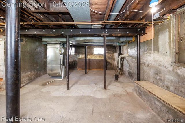 3352 4th, Wyandotte, MI 48192