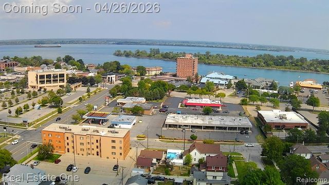 3352 4th, Wyandotte, MI 48192