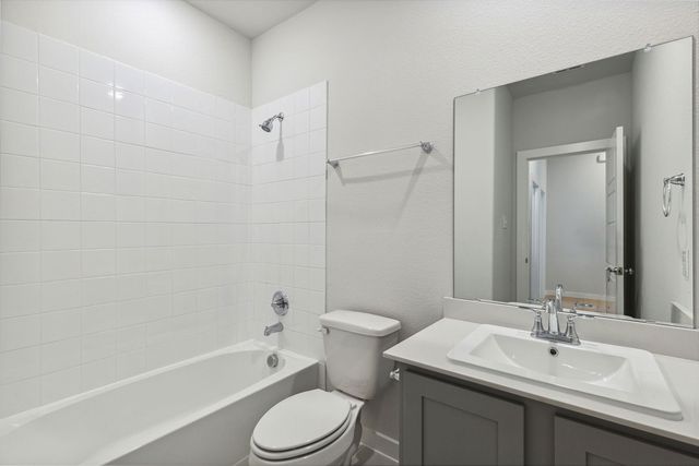 1245 Wolfsbane Drive, Lavon, TX 75166