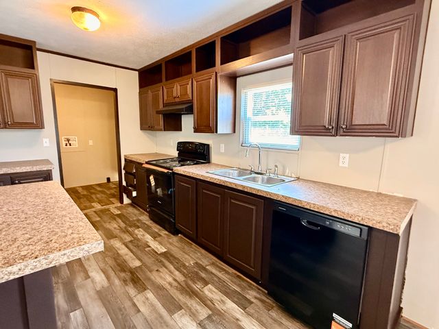 90 2nd Street, Honey Grove, TX 75446