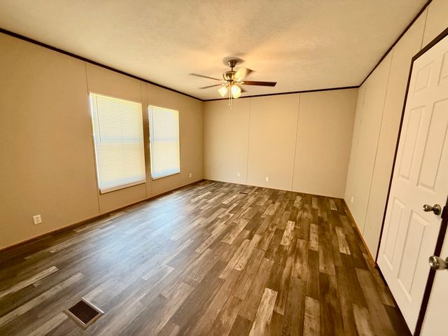 90 2nd Street, Honey Grove, TX 75446