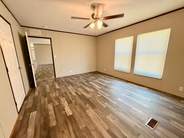 90 2nd Street, Honey Grove, TX 75446
