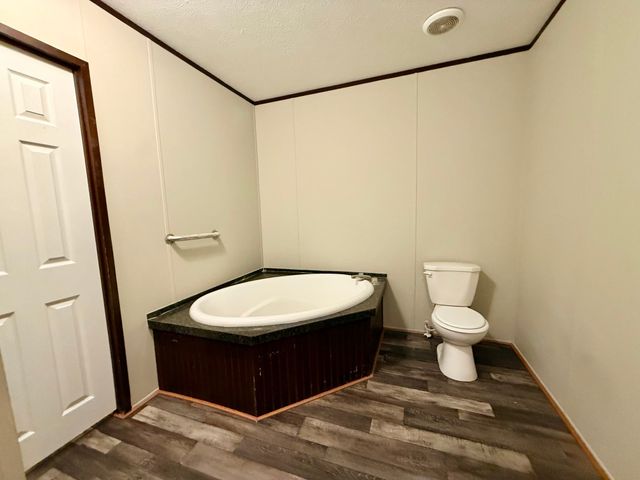 90 2nd Street, Honey Grove, TX 75446
