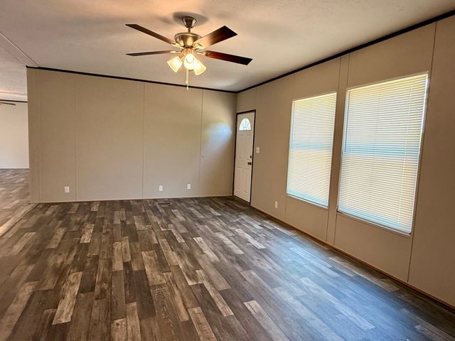 90 2nd Street, Honey Grove, TX 75446