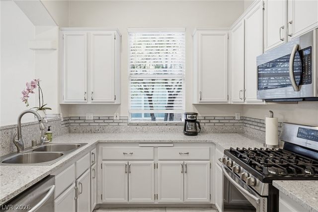 1601 Eagle Peak Way, Las Vegas, NV 89134