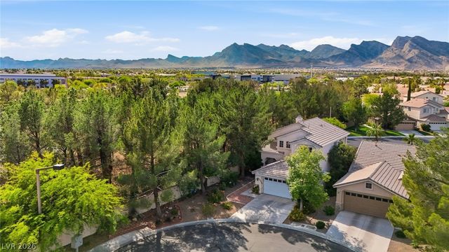 1601 Eagle Peak Way, Las Vegas, NV 89134
