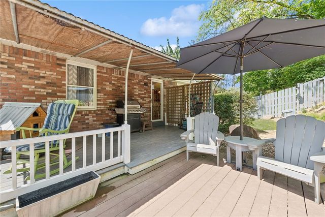 5308 Greensburg Rd, Washington Twp, PA 15613